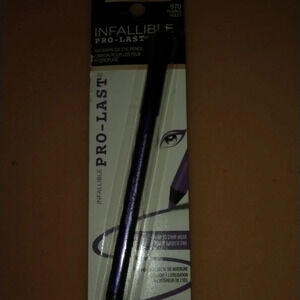 L'Oreal Infallible Pro-Last waterproof eye pencil